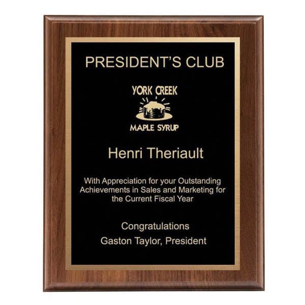 Walnut Plaque - Square with black brass plate (A3193) - Quest Awards